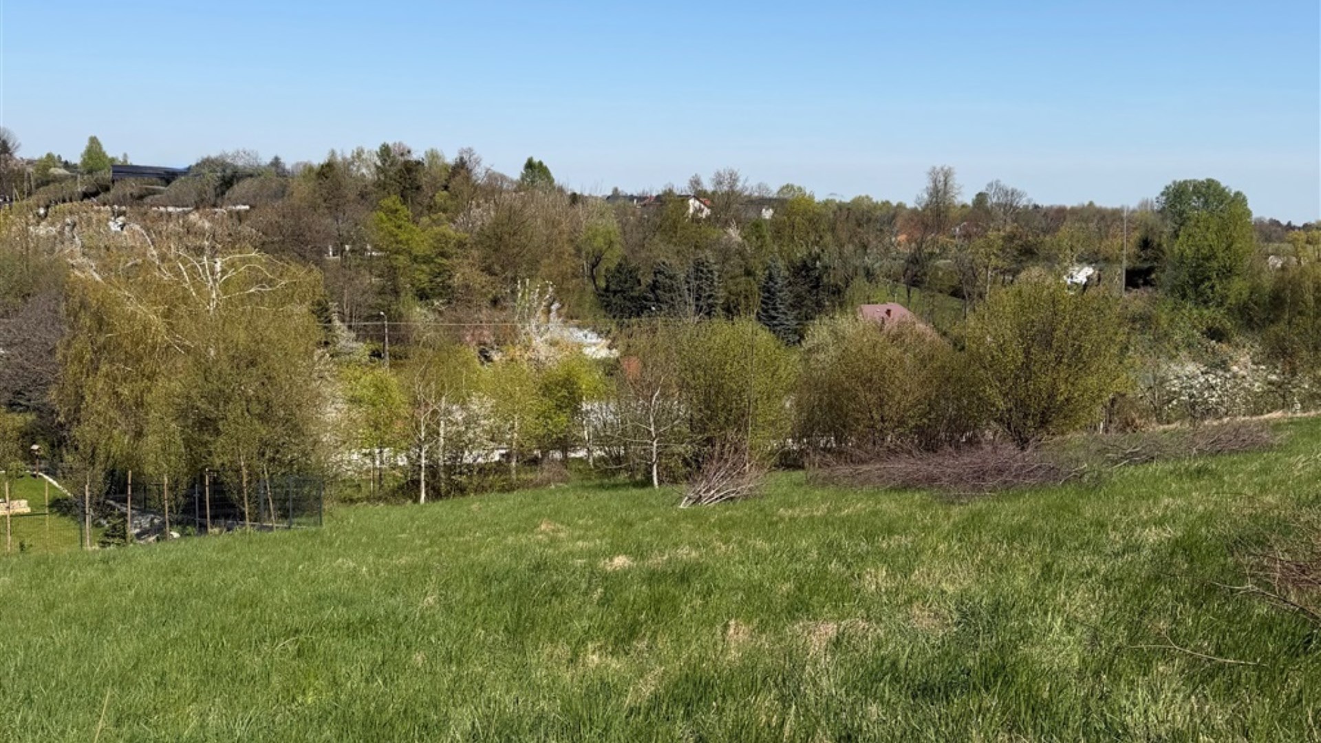 Działka na sprzedaż
